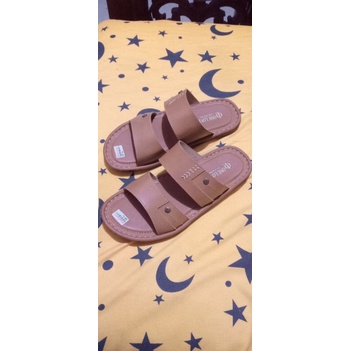 sandal one love pria