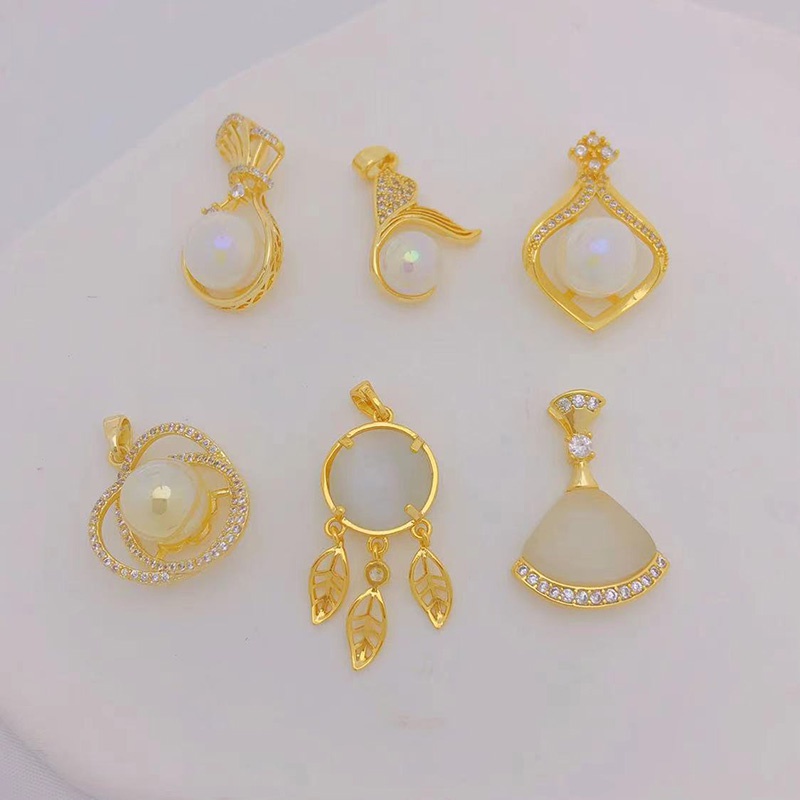 1pc Liontin Kalung / Gelang Lapis Emas 18K Bentuk Tetesan Air / Bunga / Ekor Ikan Untuk Perhiasan Wanita