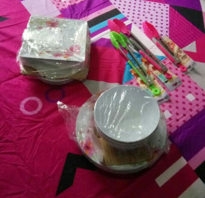 Piring Makan Bulat, Kotak ,oval Dan Mangkok Sweet Flora /hrg Per-bj