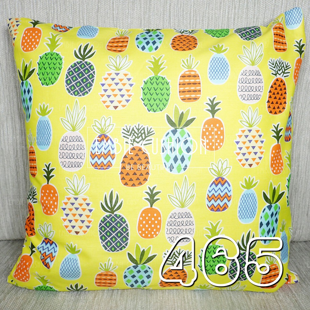 EMBIE CUSHION Sarung Bantal Sofa Cushion Ukuran 40 X 40 Cm