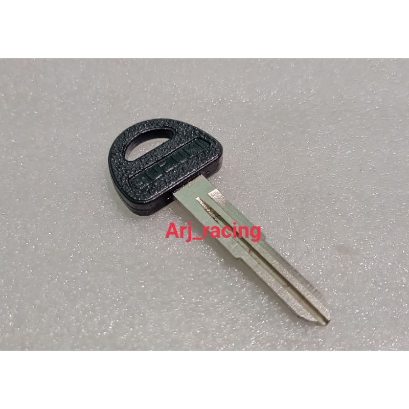 BAHAN duplikat kunci mobil suzuki BALENO