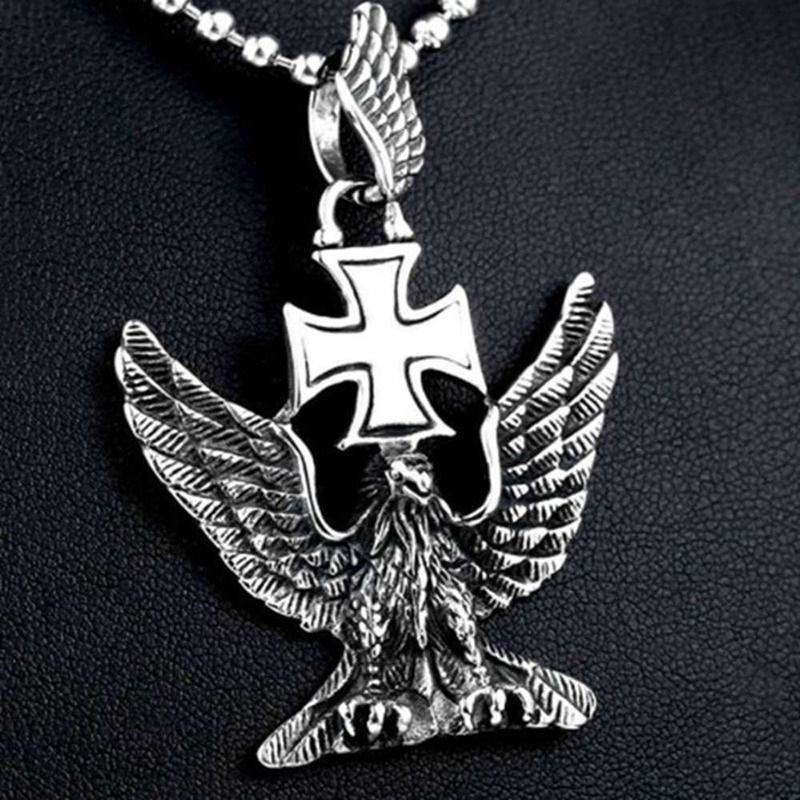 Kalung Rantai Dengan Liontin Burung Elang Gaya Punk Knight Untuk Pria XX