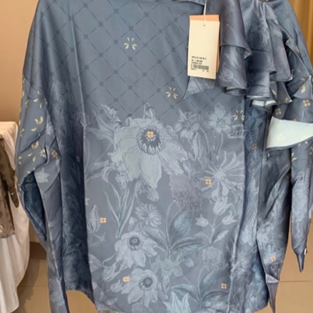 Aurora top allsize Ria Miranda Sale