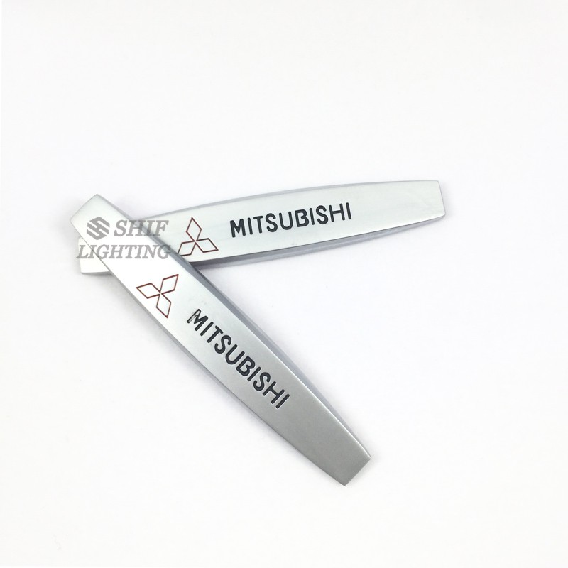 2pcs Stiker Emblem / Label Nama Bahan Metal Untuk Mobil MITSUBISHI