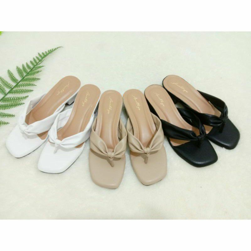 Hells wanita 3cm / hak tahu JEPIT IVORY