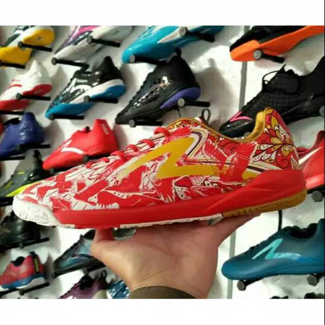 Specs Garuda Attack IN