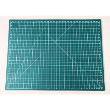 

Termurah!!! Cutting Mat Ukuran A2 - Double Sided Self Healing Cutting Mat A2