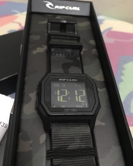 atom webbing digital watch