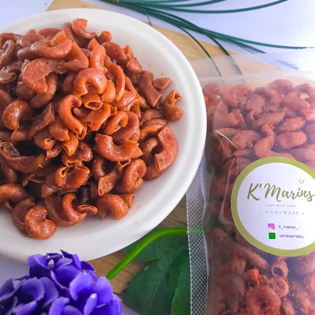 

Makaroni Pedas / Makaroni Daun Jeruk Pedas Asin