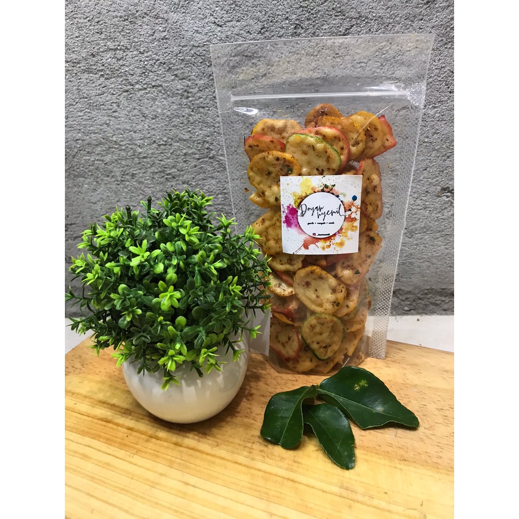 

KRUPUK PEDAS ["DOYANNYEMILLL"]