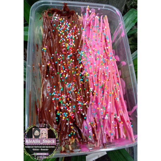 

MIE LIDI MANIS/MIE LIDI COKELAT MANIS/ MIE LIDI LUMER/ MIE GEPENG MANIS