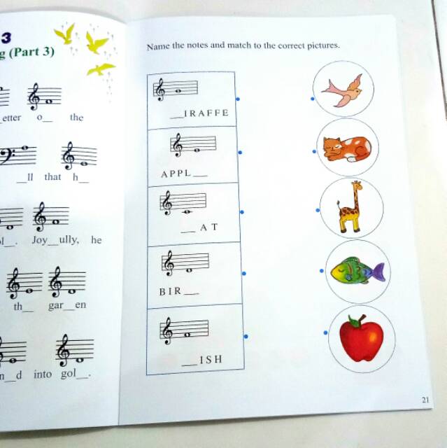 Introducing Music Theory to Beginners Level A atau Level B by Lee Ching Ching Buku musik import