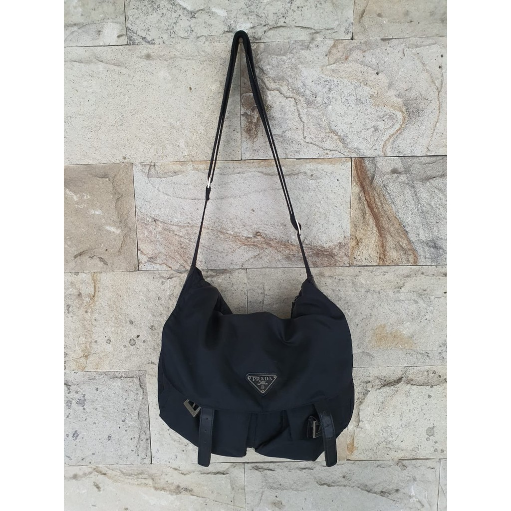 TAS SELEMPANG WANITA ALA PRADA MURAH/TAS CANVAS HITAM WANITA MURAH/TAS ALA PRADA WANITA PRELOVED