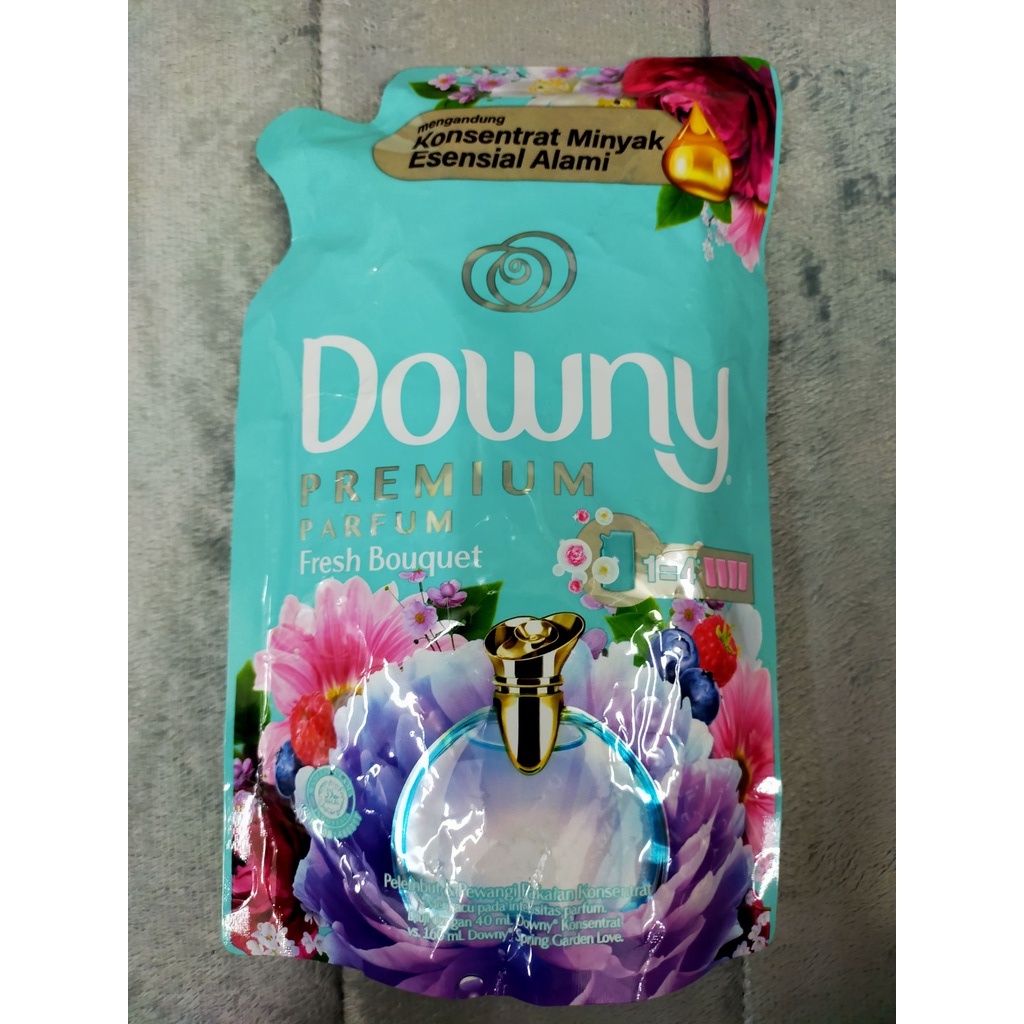 DOWNY PEWANGI PAKAIAN 550ML