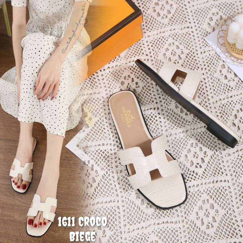 BEST SELLER SANDAL WANITA  FLAT KULIT CROCO KILAT Kode : 1611