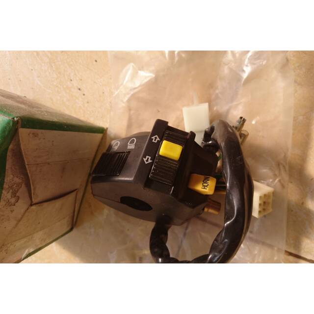 Holder/saklar kiri suzuki shogun kebo/tornado