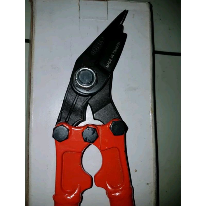 

Gunting khusus potong plat besi BANDEYZER 18" 450 mm taiwan
