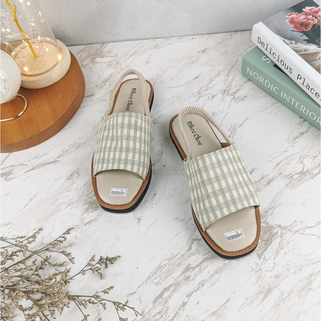 QZ - Tiara Flip Flop Sandal Wanita Motif Kotak Tali Karet UJ 02