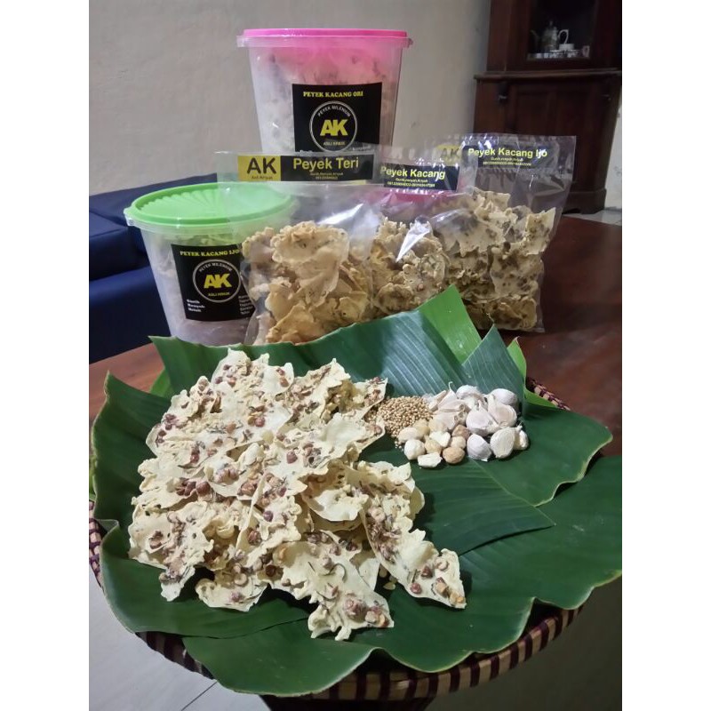 

Peyek AK (Asli Kriyuk)|Peyek Kacang Original,Peyek Kacang Ijo,Peyek Teri|1 toples isi 500grm