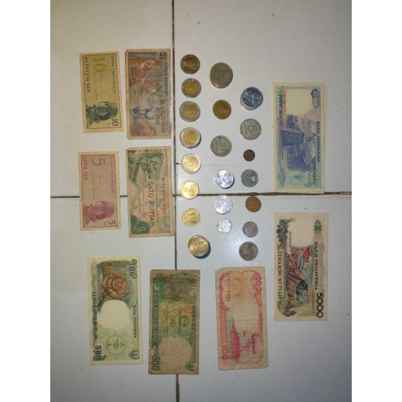Satu Paket Uang Lama Rp 5000, Rp 500 rusa, Rp 500 orangutan, 5 Sen, 10 Sen, 1 rupiah, Rp 100, Rp 2½