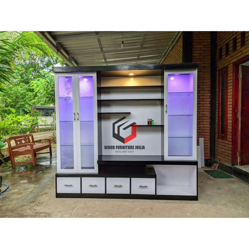 Partisi Penyekat ruangan /Biffet tv