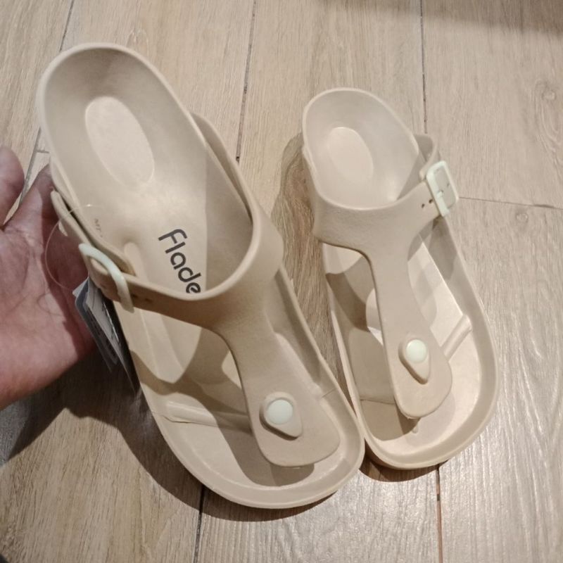 sendal Pylon fladeo men