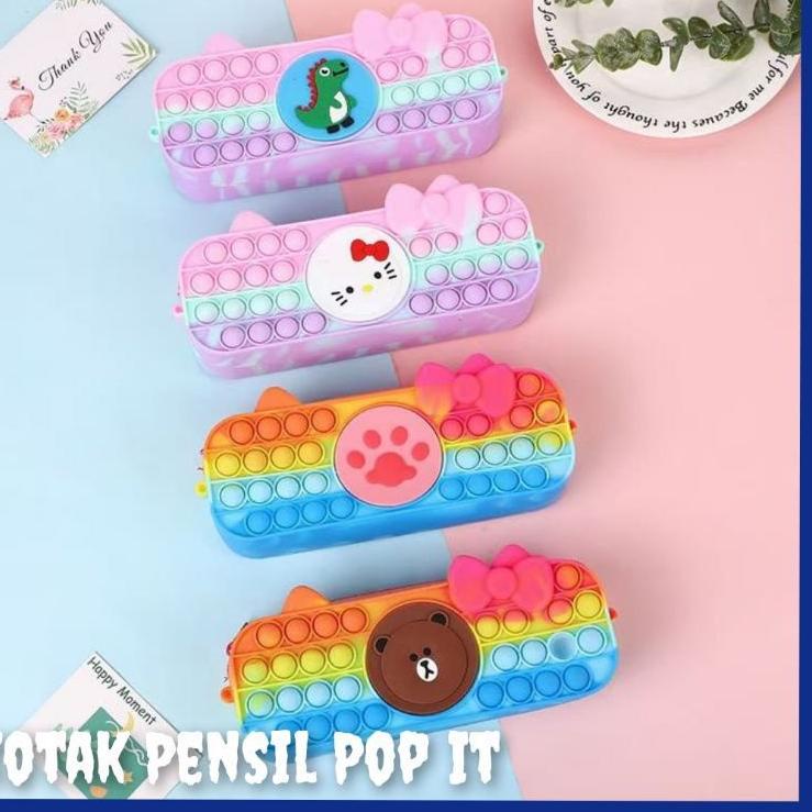 

Sekarang Hadir KOTAK PENSIL POP IT KARAKTER KOTAK PENSIL POP IT PELANGI DAN MAKARON