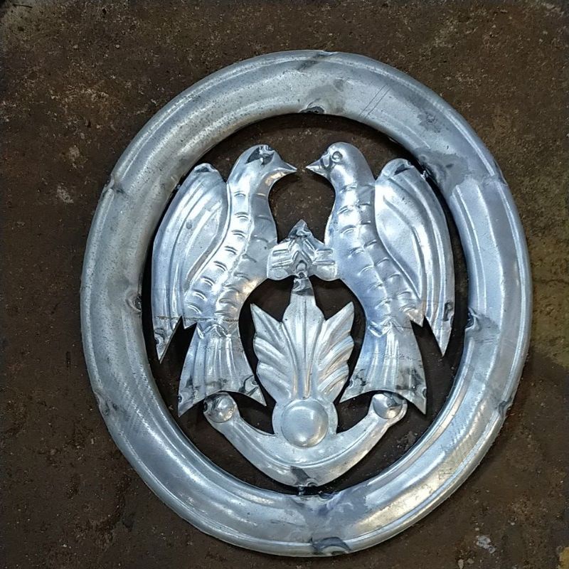 ornamen plat besi  2muka 40x35cm pengganti cor aluminium