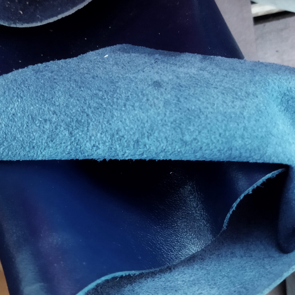 Kulit Sapi Milled Natural warna Biru ketebalan 1.5mm