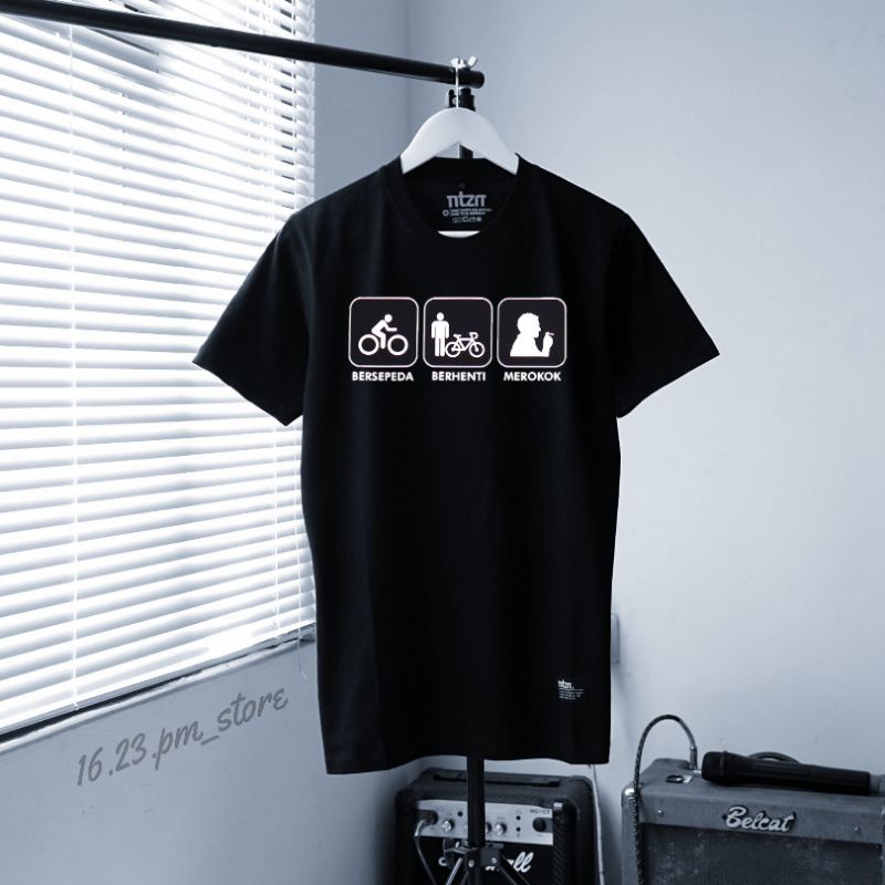 Kaos Bersepeda, Berhenti, Merokok