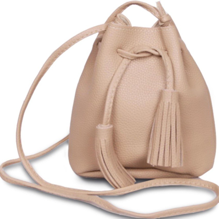 

Unik Quincy Label Joy Tassel Bucket Bag - Beige Murah