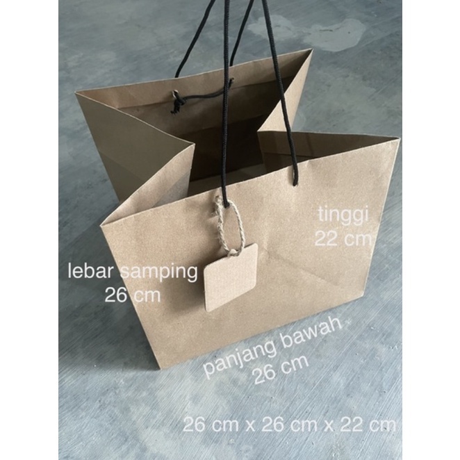 

(SIZE L) BROWN PAPER BAG + PAPER TAG, (26 x 26 x 22 cm) kantong kertas gift box