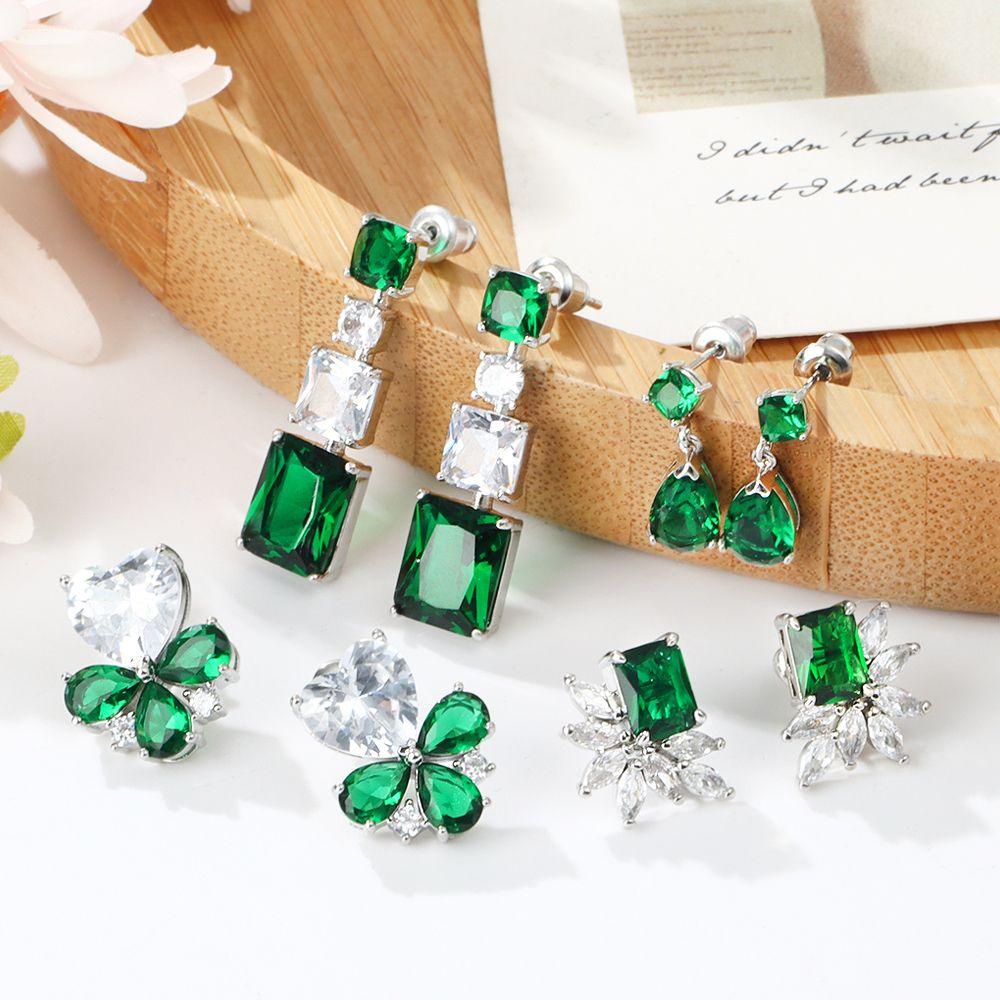 Preva Anting Tetes Air Kristal Emerald Heart Stud Earring Cubic Zircon