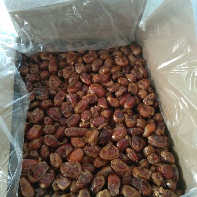 

Kurma khalas saad 1kg