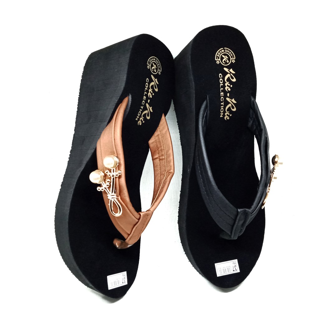 sandal wedges spon wanita permata MK