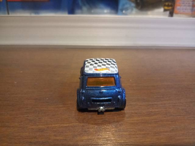 Hot Wheels Mini Cooper - Morris mini - Blue Roll Bar Oranye Loose