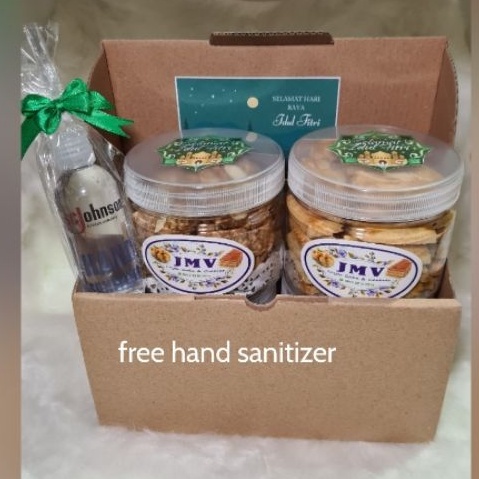 Hampers / Oatmeal Almond Cookies /Gift box free hand sanitizer+greeting card +pita