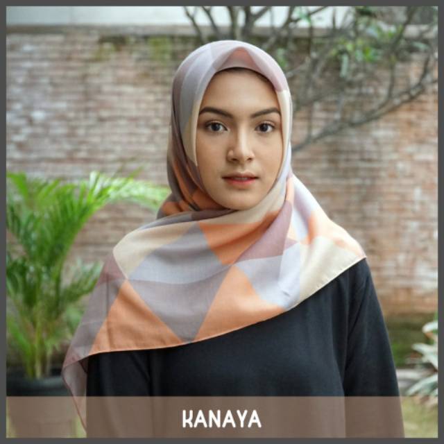 Hijab Voal Printing / Hijab Segiempat Murah / Hijab Motif Kanaya By Zaneva
