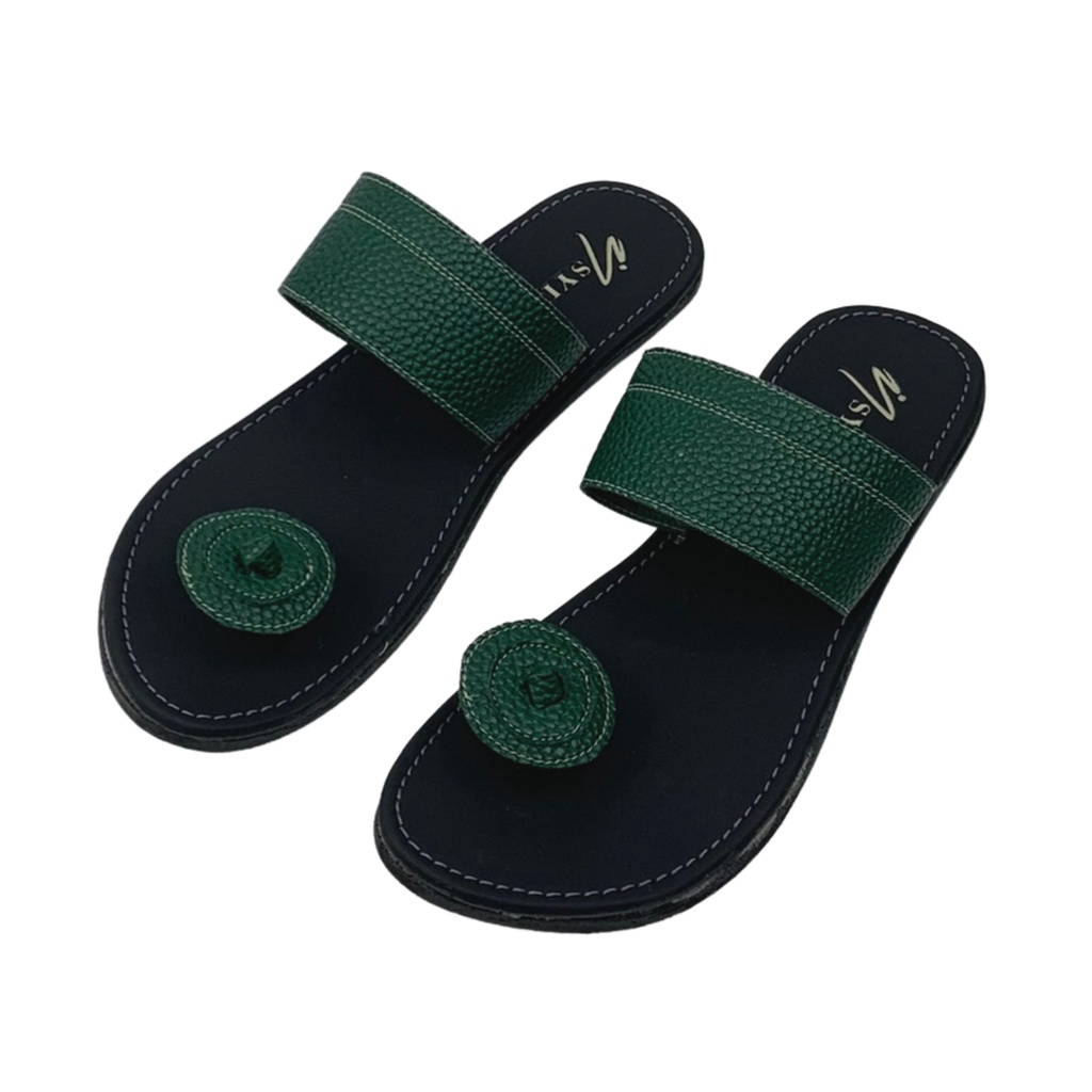 Insyira - Sandal Papirut Wanita Juliana / Sandal Slop Wanita Non Slip Alas Hitam