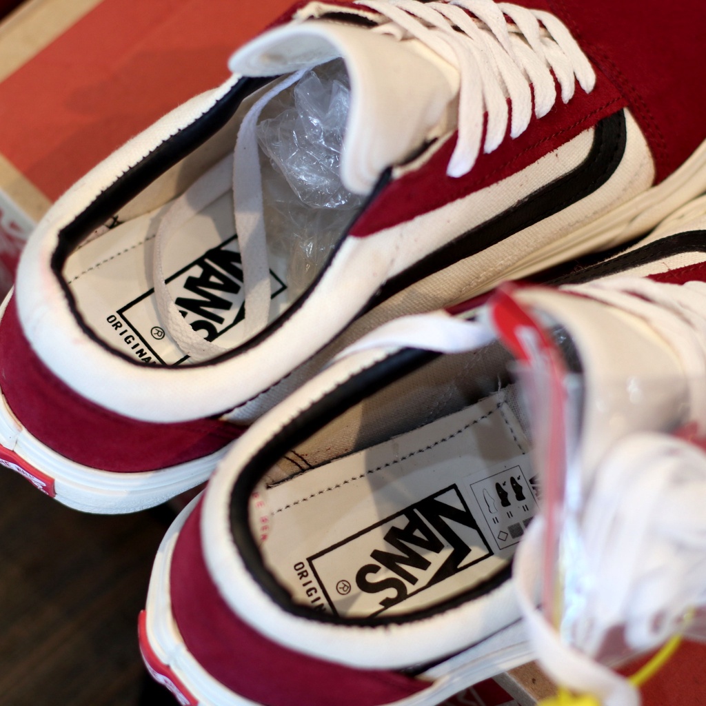 BARU SEPATU OLDSKOOL MAROON PUTIH LIST HITAM IMPORT LIMITED EDITION