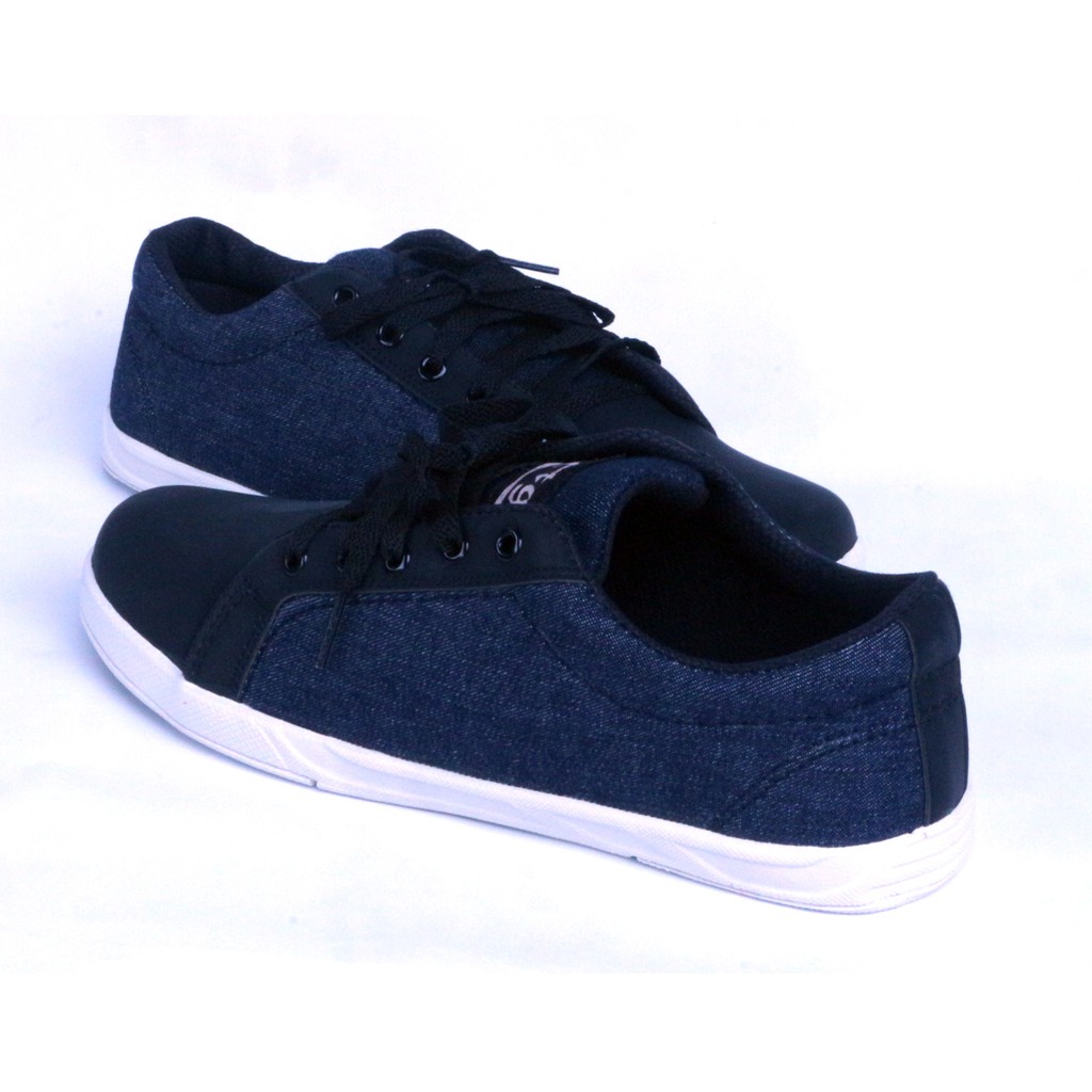 Sepatu Sneakers Jeans Footage FTG 902