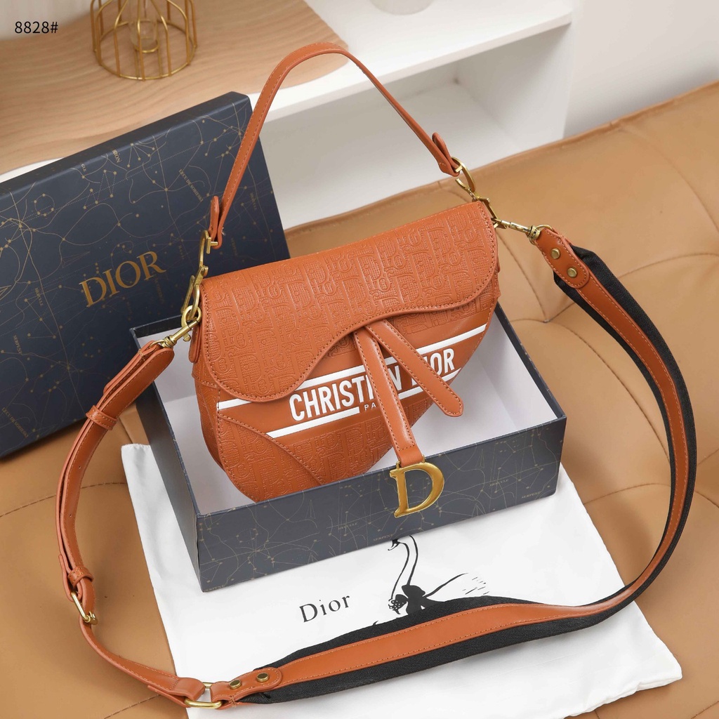 Embossed Leather Saddle Bag 8828