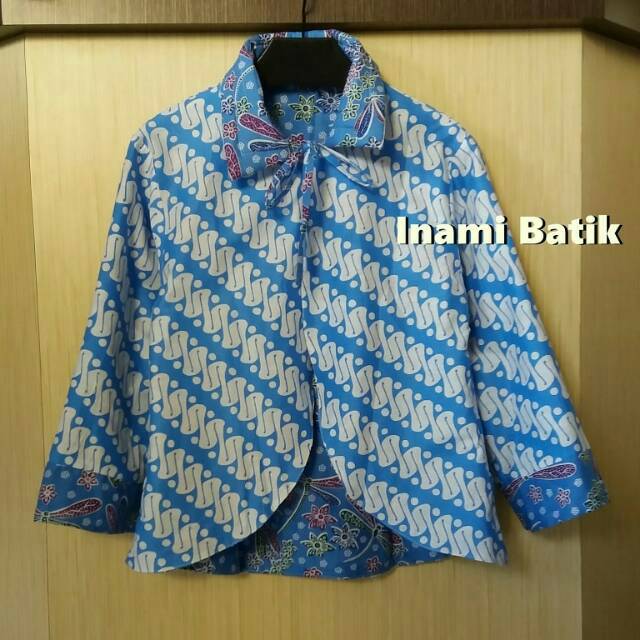 Blazer Batik Bolak Balik Wanita Kerja