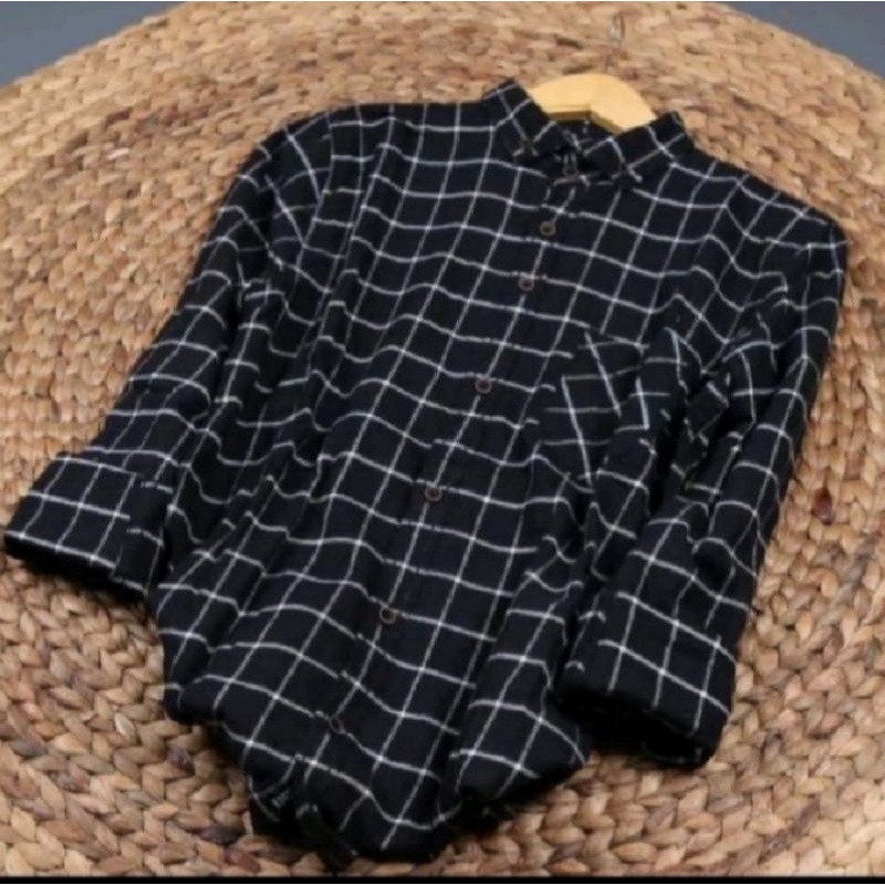 KEMEJA FLANEL PRIA KOTAK GARIS PUTIH LENGAN PANJANG