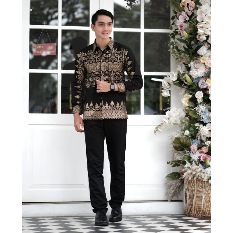 KEMEJA BATIK LENGAN PANJANG NAIRA BLACK Batik Pria Slim Fit Kemeja Batik Pria Kemeja Batik Slim Fit Pria Batik Slim Fit Baju Batik Pria