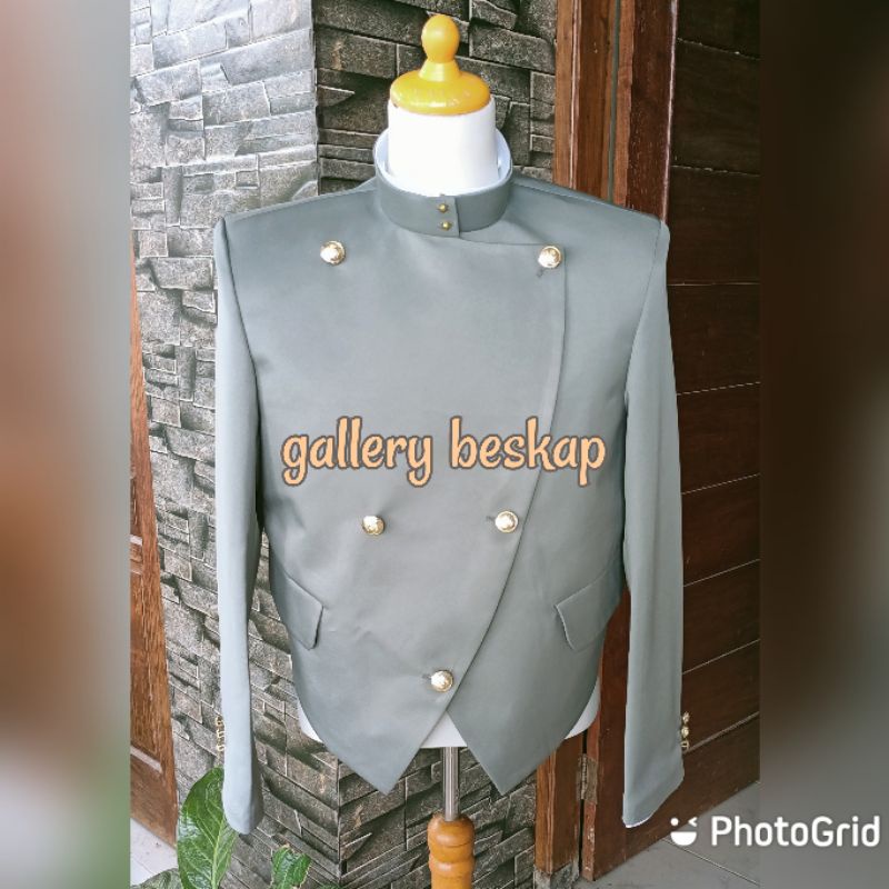 Beskap besan / beskap bapak / beskap orang tua / beskap adat / sikepan