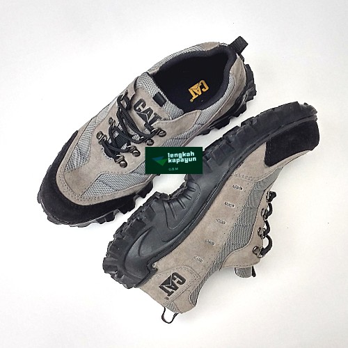 Sepatu Safety Sporty Ujung Besi Semi Boots Warna Abu Size 39-44  Ready Stock