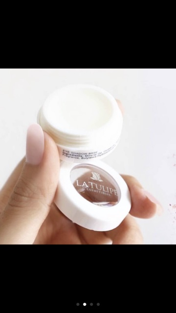 La tulipe eyeshadow base