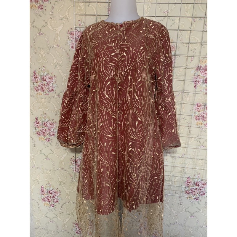 Kebaya Tunik Brukat Tile Mutiara