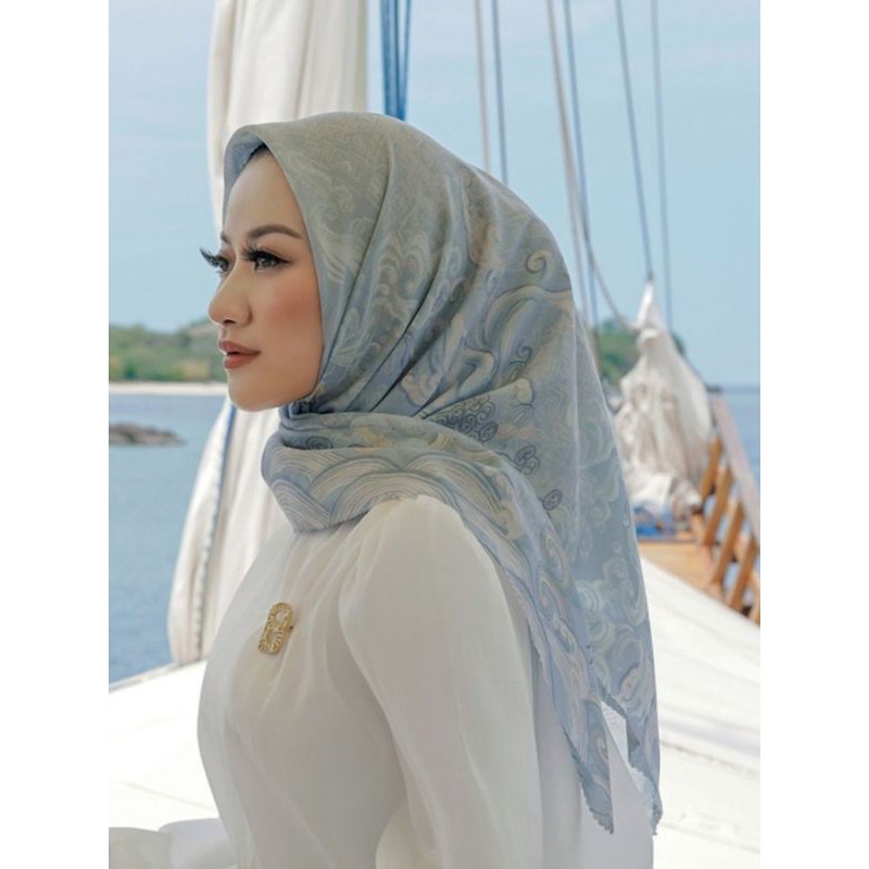 Buttonscarves the wave lagoon